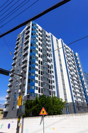 Construction of a modern multi-storey building in the city.