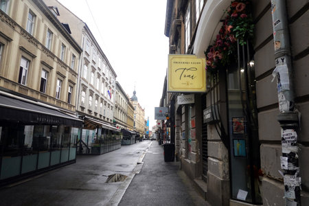 Street view of Lyon, Franceのeditorial素材