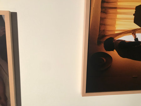 Photo of the interior of the room with a window and a mirror