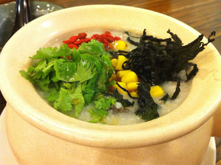 A delicious and healthy vegetarian sweet corn porridge
