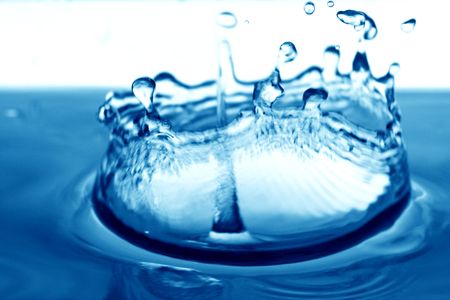 blue water splash macro close upの写真素材