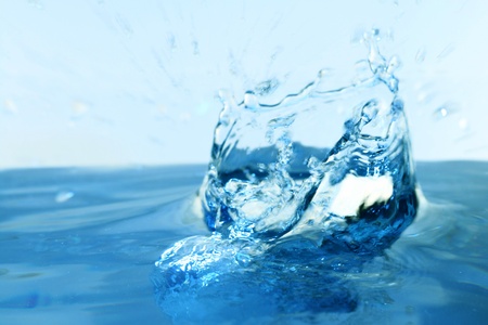 blue water splash macro close upの写真素材