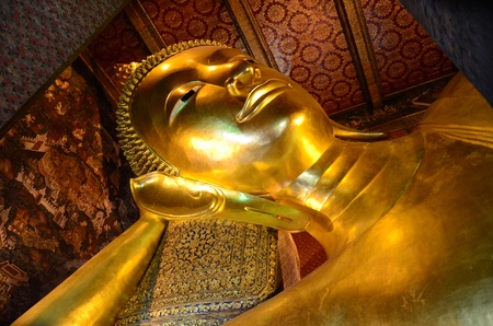 Reclining Buddhaの写真素材
