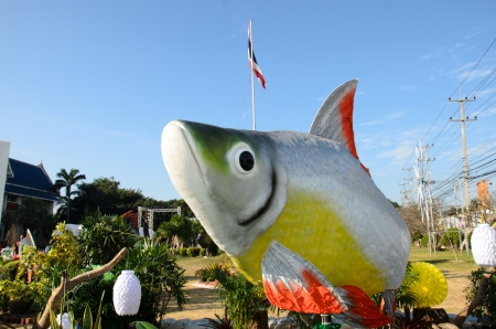 SINGBURI - DECEMBER 25: Fish Festival and one tombon one product (OTOP) of Sing Buri's the 18th on December 25, 2012 in Singburi, Thailand.のeditorial素材