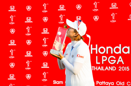 CHONBURI - MARCH 1: Amy Yang of South Korea winner of Honda LPGA Thailand 2015 at Siam Country Club, Pattaya Old Course on March 1, 2015 in Chonburi, Thailand.のeditorial素材