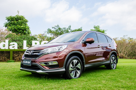 CHONBURI - FEBRUARY 28: Honda CR-V in Honda LPGA Thailand 2013 at Siam Country Club, Pattaya Old Course on February 28, 2015 in Chonburi, Thailand.のeditorial素材