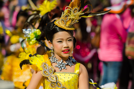 SINGBURI - NOVEMBER 27 : Parade for sporting day of The Anuban Singburi School on November 27, 2015 at Singburi, Thailand.のeditorial素材