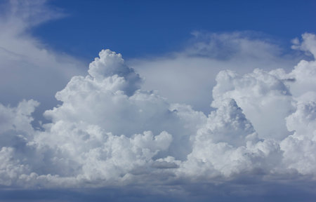 Fluffy cloud, cumulus cloudの写真素材