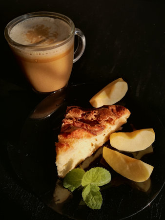 Ð¡up of coffee tea on the table with a homemade cake decorated with a fresh mintの写真素材