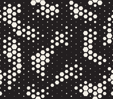 Halftone pattern. Snake skin style seamless pattern. Black and white background with halftone transition. Vectorのイラスト素材