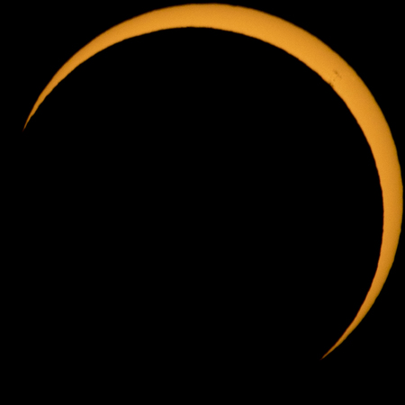 Approaching totality of the solar eclipse