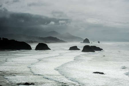 Heavy clouds over Oregon's coast at Ecola State prakの写真素材