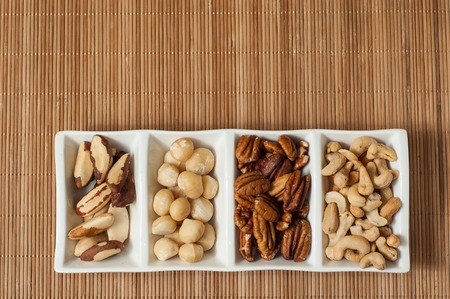 mix of nuts, para cashew brazil macadamian pecanの写真素材