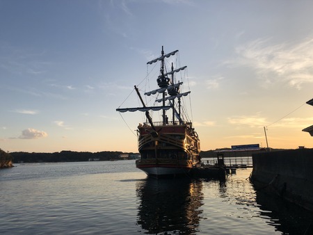 Sunset, sea and Cruiseのeditorial素材