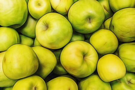 apples in groceryの写真素材