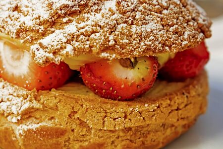 ready to eat strawberry and cream cakeの写真素材