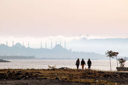 istanbul, turkey-may 25,2021.The silhouette of Istanbul's mosques from the Yedikule coast in the early morning.のeditorial素材