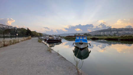 istanbul,turkey-august 19,2021.Istanbul is the dream city. The view from the shore of the Golden Horn in the Eyup district in the early morningのeditorial素材