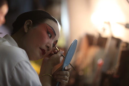 Unidentified Chinese-opera actressのeditorial素材