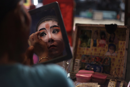 Unidentified Chinese-opera actressのeditorial素材