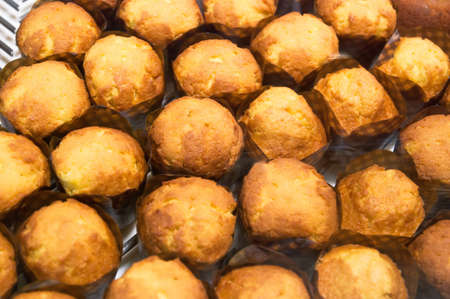 Small cakes