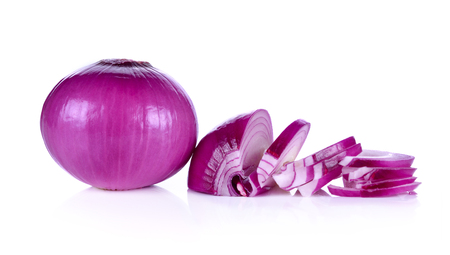 red onion, shallots on white backgroundの写真素材