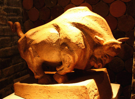 cow sculptureの写真素材