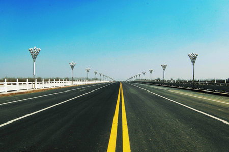 Wide roadsの写真素材