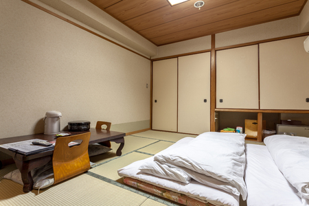 YUFUIN, OITA, JAPAN - MARCH 13, 2017 :  Traditional Japanese guests room of Ryokan Jonoyu, onsen ryokan of yufu city, just 4 mins walk from Yufuin railway station.のeditorial素材