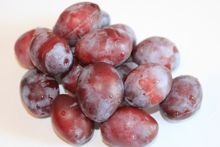ripe plumsの写真素材