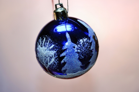 Christmas tree decoration, blue ballの写真素材