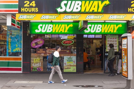 Melbourne, Australia - Auguest 29, 2015: People inside and walking past a Subway store in Melbourne, Australiaのeditorial素材