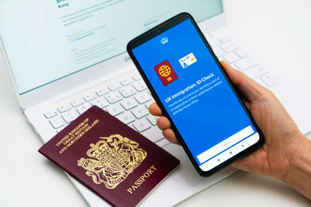 Applying for the Hong Kong BNO visa using newly released smartphone appのeditorial素材