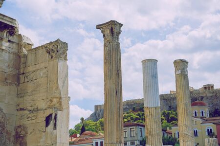 City Athens,  Greek Republic. Historic building ruins. Tourists and city streets.11. Sep. 2019のeditorial素材