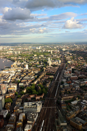 London Bridge Train line off into the horizon.の写真素材