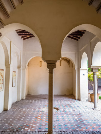 Moorish arches in the Alcazaba of Malagaのeditorial素材