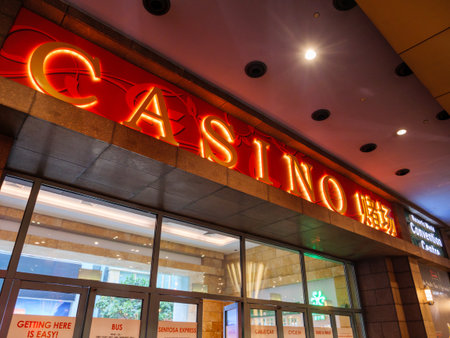 SINGAPORE â 12 MAR 2020 â Low angle view of the entrance to Resort World Sentosa Casino on Sentosa Island, Singapore. The Chinese words read âCasinoâのeditorial素材