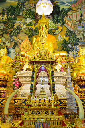Storage place for the relics, The worship of the thai peopleのeditorial素材