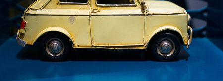 Simulated toy car is an antique toy produced in ancient times.