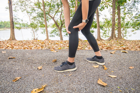 Inflammation of the knee and leg muscles of the athlete.