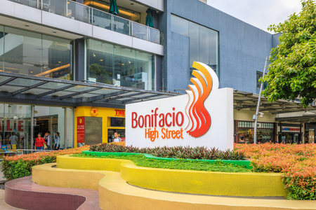 Jan 14, 2017 Sign of High street at Fort Bonifacio, Manila, Philippinesのeditorial素材