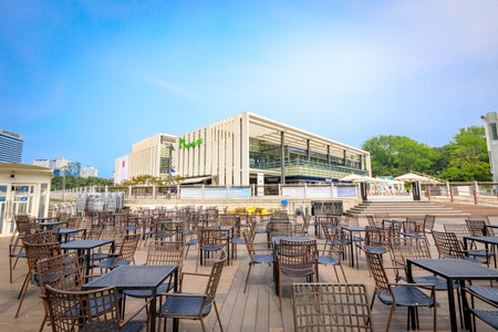 Jun 21, 2017 The Bay 101 in Busan, South Korea. it is located in a culture and art complex in Haeundae areaのeditorial素材