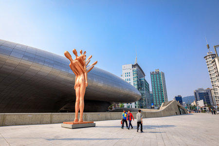 DDP, Dongdaemun Design Plaza on Jun 18, 2017 in Seoul, South Korea - Famous Landmarkのeditorial素材