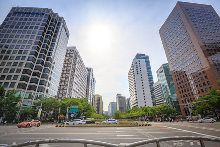 Downtown cityscape of Seoul on Jun 19, 2017 in Jongno District, South Korea - business areaのeditorial素材