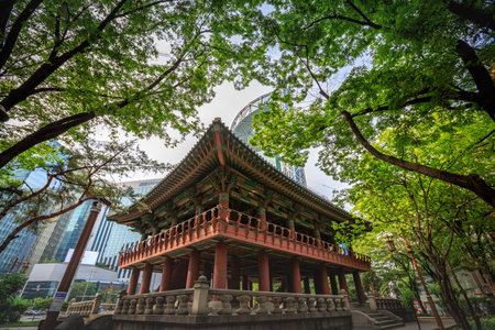 Bosingak Bell Pavilion on Jun 19, 2017 in Seoul city, South Korea - Tour destinationのeditorial素材