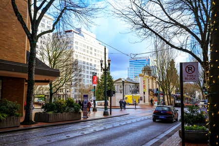 Portland, United States - Dec 20, 2017 : SW Yamhill St beside Pioneer square in downtown Portlandのeditorial素材