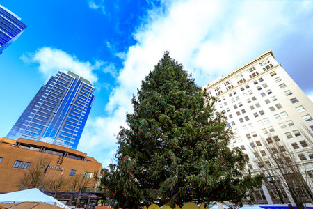Portland, United States - Dec 21, 2017 : Christmas tree at Pioneer Courthouse Square in Portland Oregonのeditorial素材