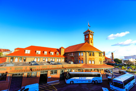 Portland, US - Dec 21, 2017 : Union Station Train Transportation Complex Building Clock Towerのeditorial素材