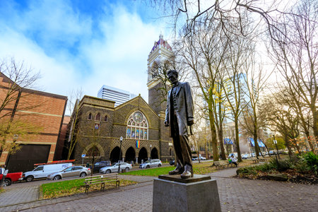 Portland, Oregon, United States - Dec 22, 2017 : Abraham Lincoln statue in South Park Blocksのeditorial素材