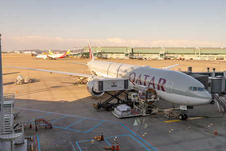 Incheon, South Korea - April 7, 2018 : Qatar airways aircraft at Incheon International Airportのeditorial素材